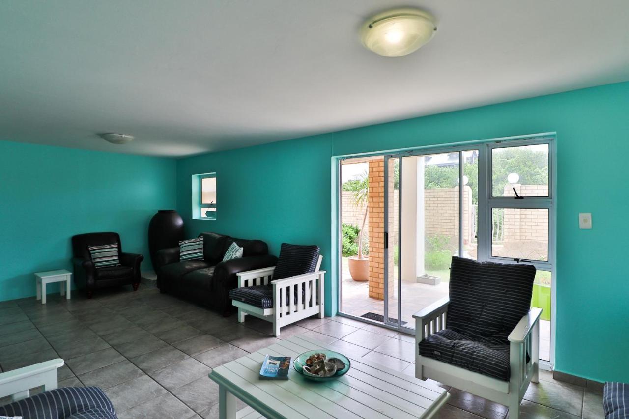 Seabreeze Accommodation Джефрис Бей Екстериор снимка
