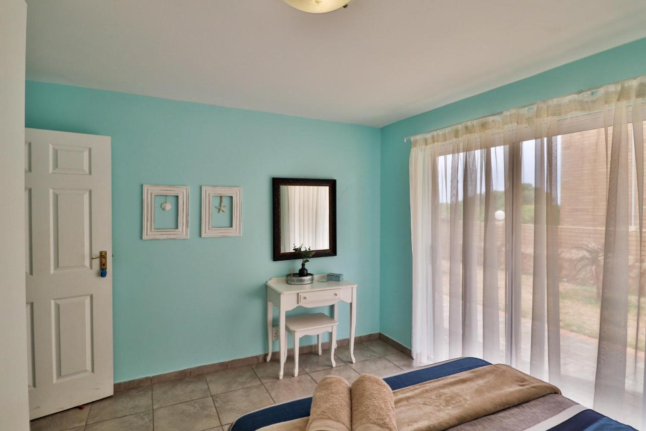 Seabreeze Accommodation Джефрис Бей Екстериор снимка
