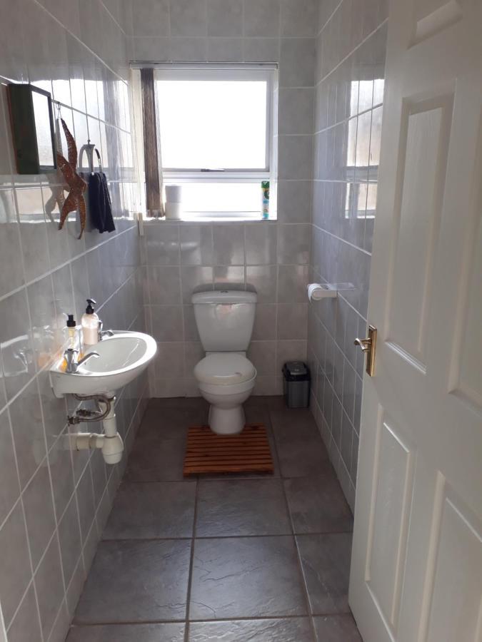 Seabreeze Accommodation Джефрис Бей Екстериор снимка