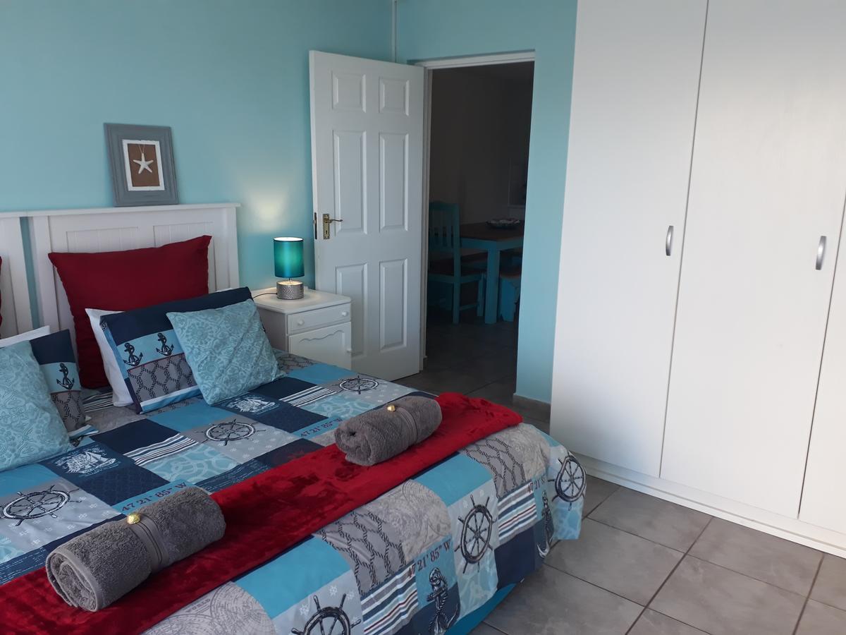 Seabreeze Accommodation Джефрис Бей Екстериор снимка